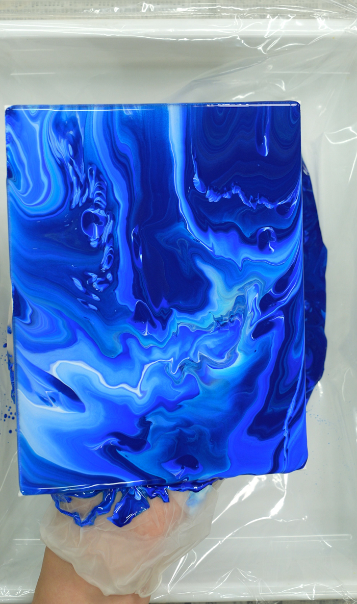 pouringart_enogu_nagashikomi_1
